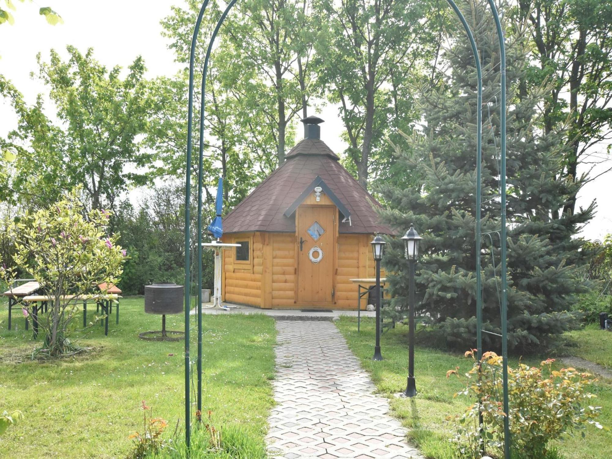 Pretty Apartment In Wiek With Garden Wiek auf Rügen Exterior foto